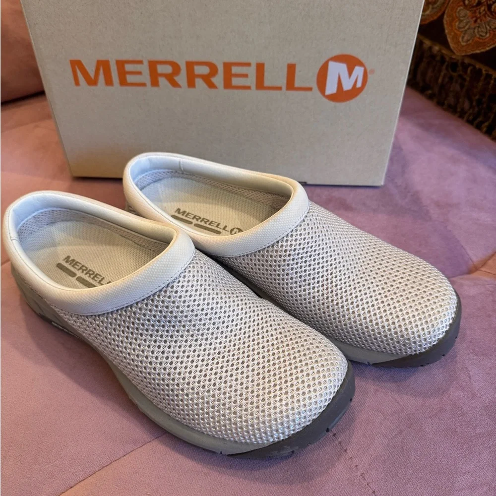 Merrell Light Gray Mesh Slip-On Footwear - Picture 1 of 2